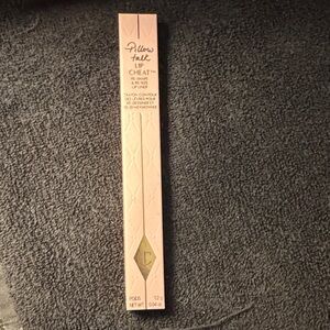 Charlotte Tilbury Lip Cheat in Soft Pink